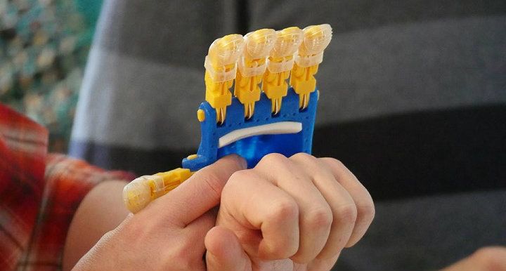 3D printed prosthetics for children during e-NABLE’s visit to TechChange